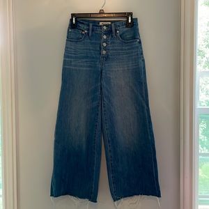 Madewell size 23 exposed button wide leg crop jeans